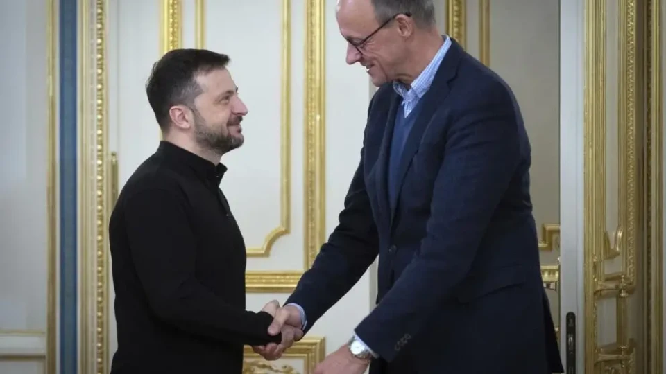 Преди срещата в Аляска: Зеленски в Берлин, ключов разговор с Тръмп