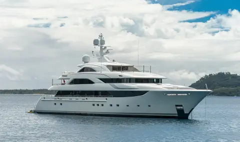 САЩ пускат на търг суперяхтата Amadea, конфискувана от руския олигарх Сулейман Керимов