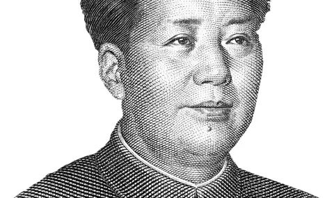 18 септември 1976 г. Погребват Мао Дзъдун