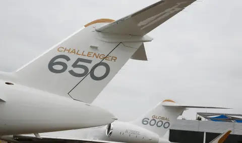 Американски Bombardier Challenger 650 патрулира във въздушното пространство над Черно море