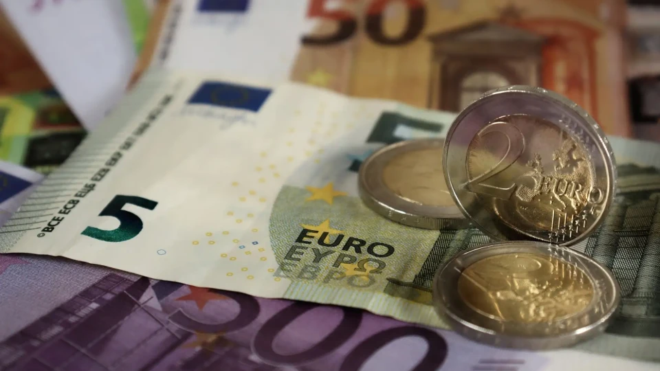 Еврото идва с желязна ръка! Глоби до 7000 лева за търговци-шмекери