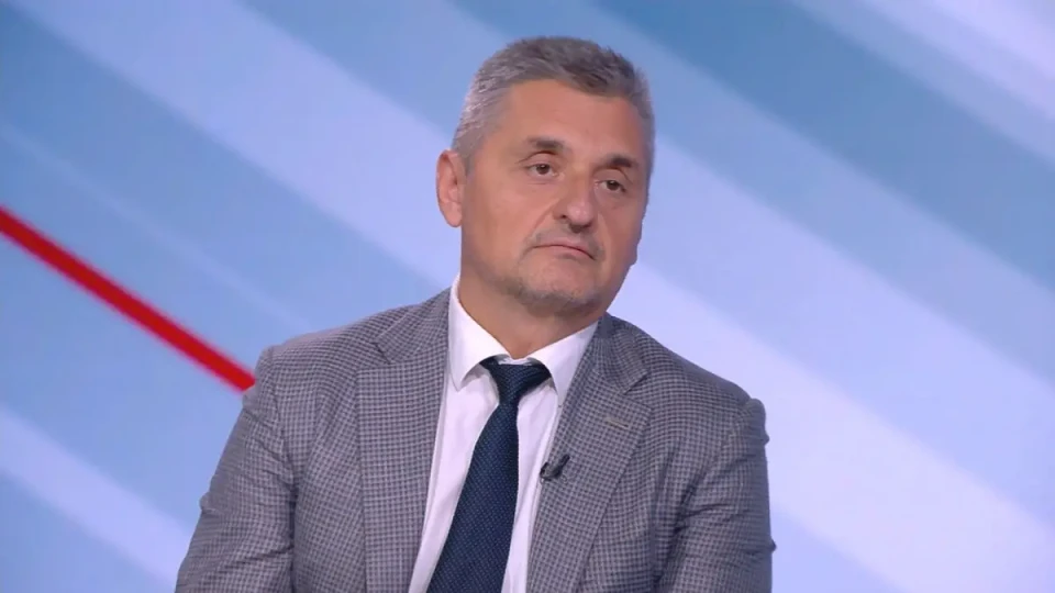 Кирил Добрев извади тънките сметки на опозицията