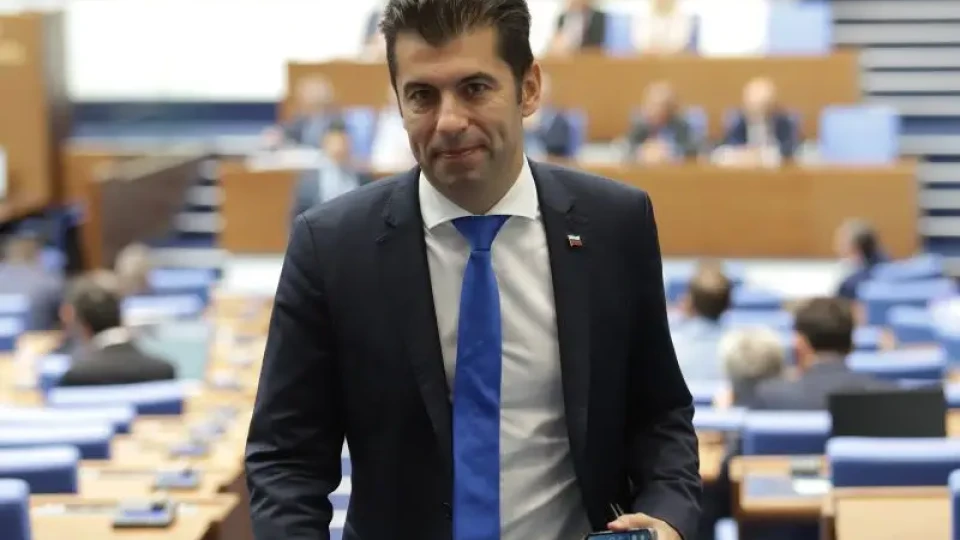 Нов скандал с "Корал"! Кирил Петков в паника
