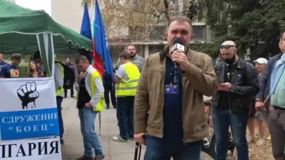 Олигархията ги събра, корупцията ги сроди