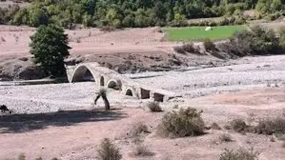 Сушата ликвидира до основи цяла река у нас!