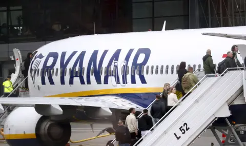 Ryanair предупреждава: още по-строг контрол на ръчния багаж