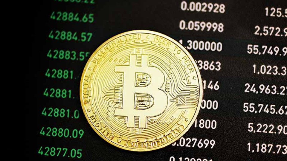 Биткойнът удари нов исторически връх