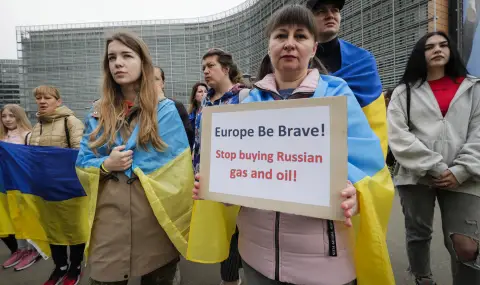 ЕС одобри преговорната си позиция за постепенно спиране на руския газ