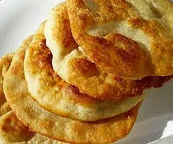 Идея за закуска! Обикновени мекици с необикновен вкус