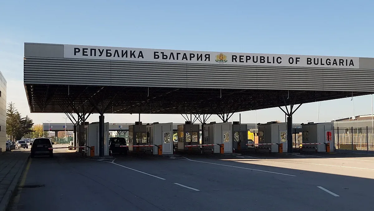 Интензивен трафик на два гранични пункта тази сутрин