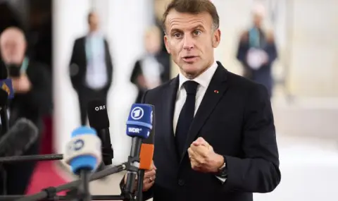 Макрон: Грешка е да се информираме от социалните мрежи - руснаците купуват фалшиви акаунти, за да дестабилизират Европа