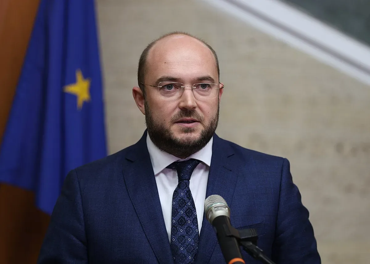 Правосъдният министър с първи коментар за пребития прокурор