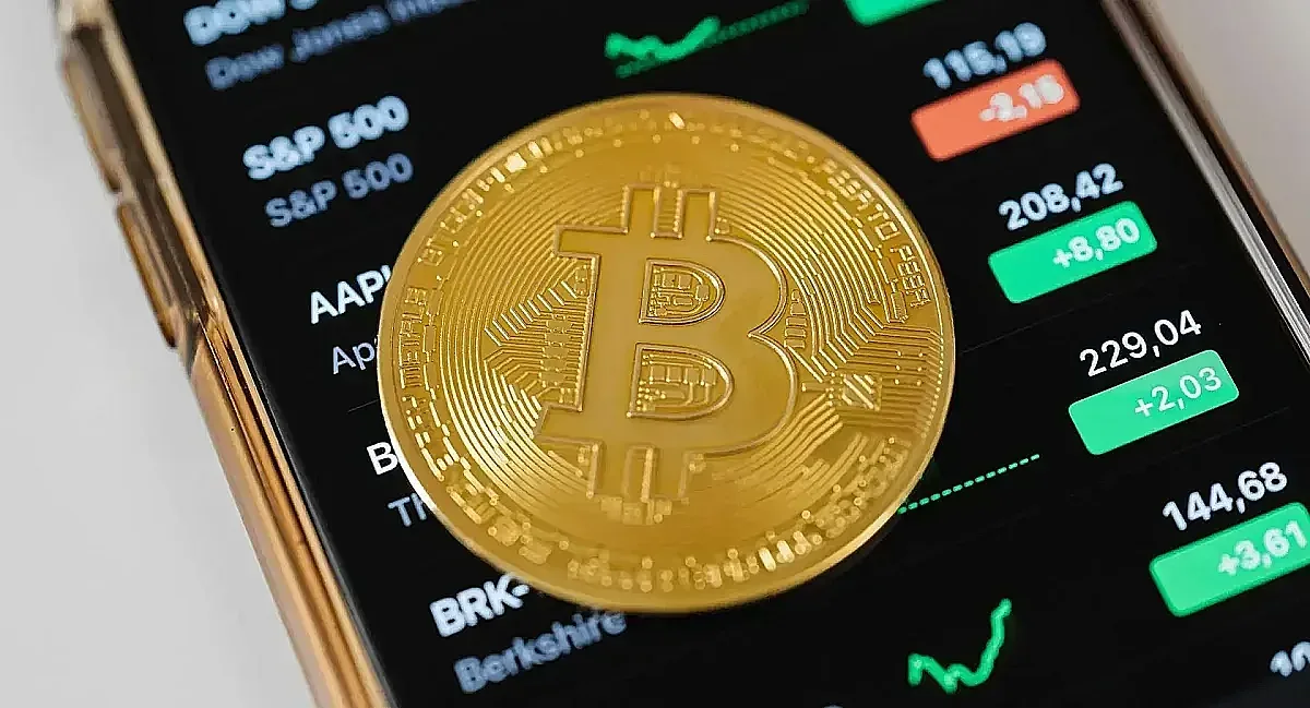 Рекорд след рекорд! Анализатори предупреждават за биткойна