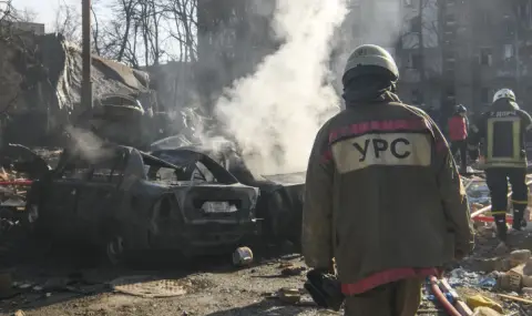 Руска въздушна атака рани шестима души в Харков