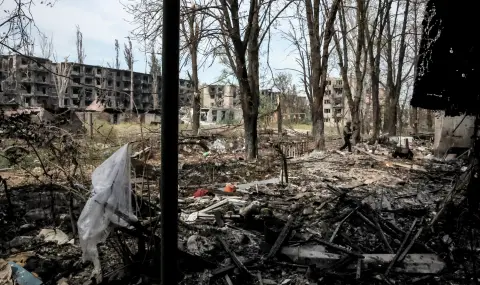 Руски въздушен удар в Донецка област уби двама и рани петима