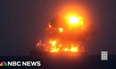 Спасиха 24 моряци от горящия край Йемен кораб, натоварен с втечнен газ