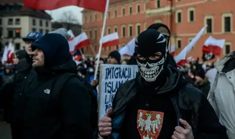 Срещу мигрантите и германците: какво става в Полша