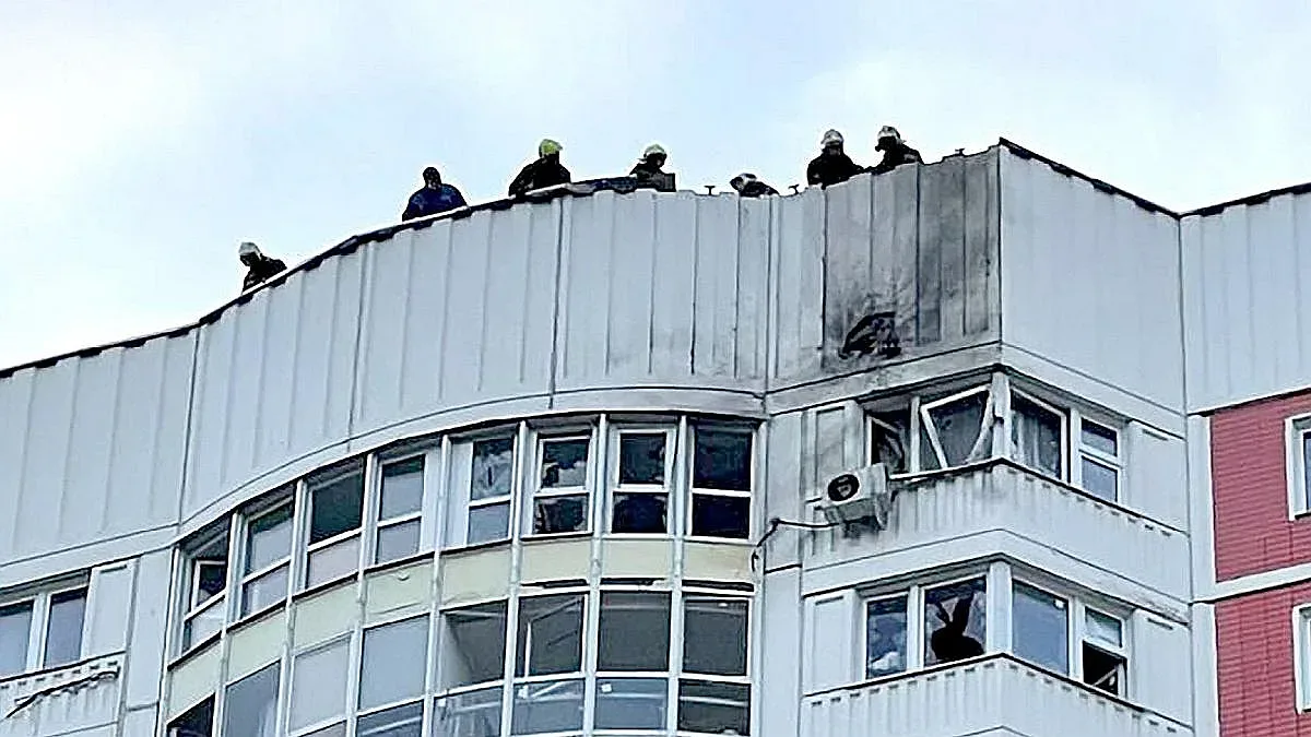Украински дрон удари жилищен блок край Москва! 5 са ранени