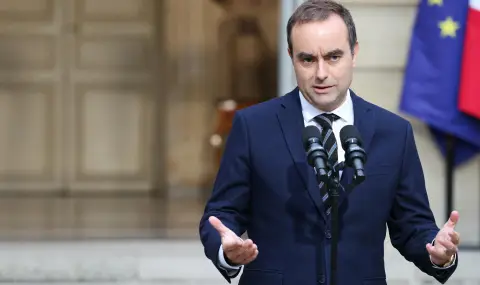 Френският премиер подаде оставка