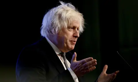 The Guardian: Борис Джонсън може да е насърчавал удължаването на войната в Украйна за пари