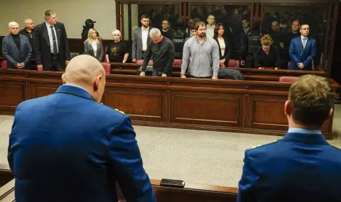 8 души бяха осъдени на доживотен затвор в Русия заради атака по Кримския мост