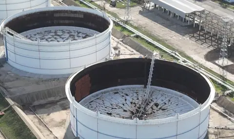 Bloomberg: България преговаря с финансовото министерство на САЩ за рафинерията в Бургас и за пълен контрол над нея