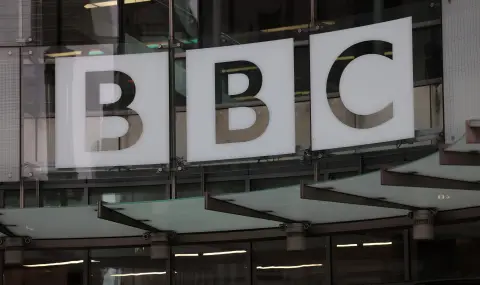 Тръмп заплаши BBC, председателят на борда се извини за „грешка в преценката”