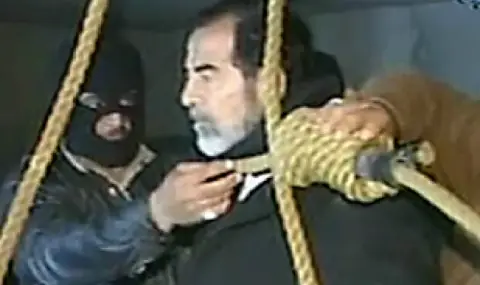 30 декември 2006 г.: Обесен е Саддам Хюсеин