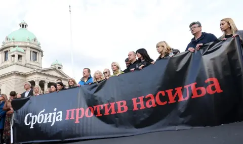 Александър Вучич клекна пред народното недоволство! Президентът обеща предсрочни избори в Сърбия догодина