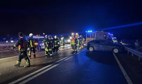 Девет автомобила катастрофираха верижно в Германия, има тежко ранени