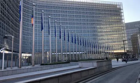 Европейската комисия реши да задържи временно 152, 8 млн. евро от третото плащане по ПВУ