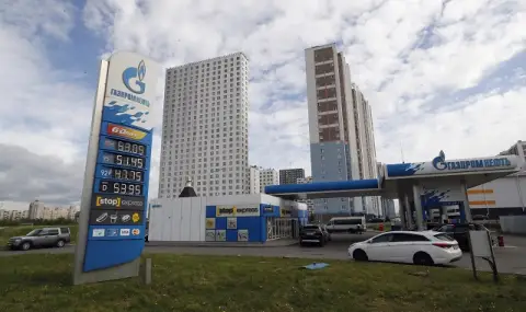 Защо доходите на Русия от нефта ще продължат да намаляват