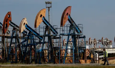 Казахстан пренасочва нефт към Китай след удара по терминала в Новоросийск