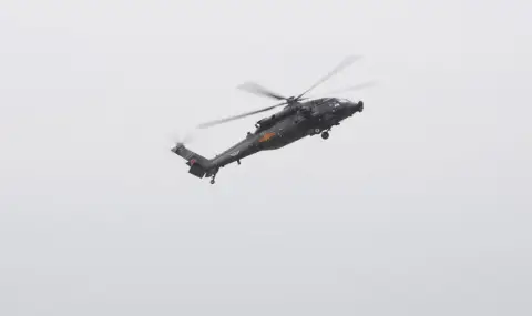 Китай с мащабни военни учения с бойни стрелби около Тайван