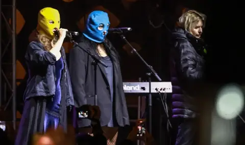 Под пълна забрана! Московски съд обяви феминистката група Pussy Riot за екстремистка организация
