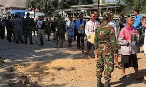 Тайланд предаде на Камбоджа 18 пленени военнослужещи