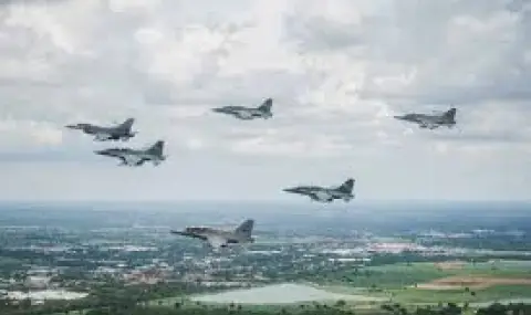 Тайландски изтребители F-16 атакуваха цели на 60 километра навътре в Камбоджа