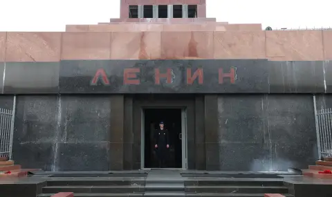 21 януари 1924 г. Умира Ленин