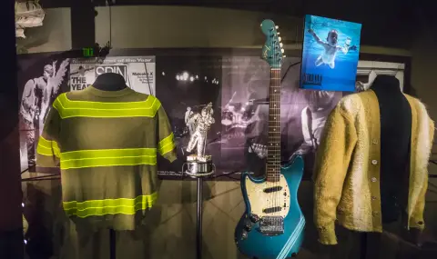 Исторически инструменти и ръкописи на Nirvana, Beatles и Pink Floyd отиват на търг