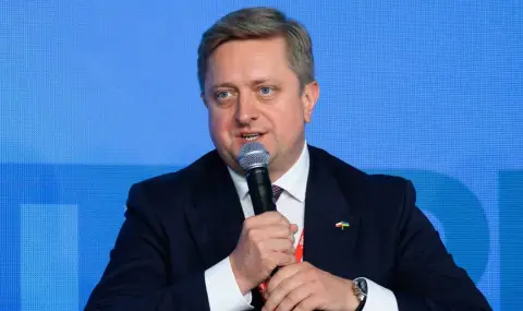Киев се възмути от говорителя на чешкия парламент, нарекъл "хунта" управлението на Зеленски