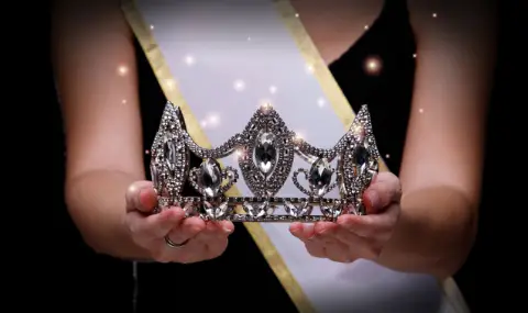 Мариана Иванова е новата "Мисис България Вселена"
