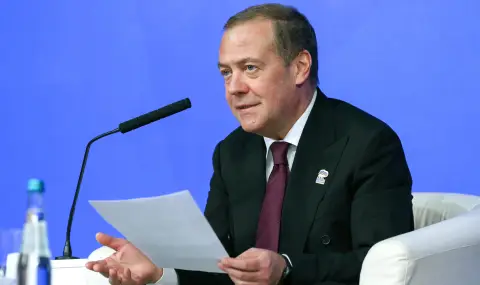 Медведев с остра атака срещу Тръмп заради амбициите му към Гренландия