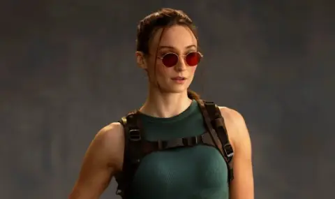 Пуснаха първи кадър на Софи Търнър като Лара Крофт в новия сериал на Tomb Raider