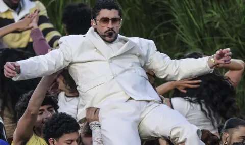 Bad Bunny заличи профила си в Instagram след шоуто на Super Bowl