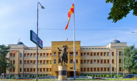 Синдикати блокираха парламента в Северна Македония с искане за увеличаване на заплатите