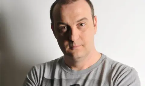 Краси Радков навършва 55 години днес