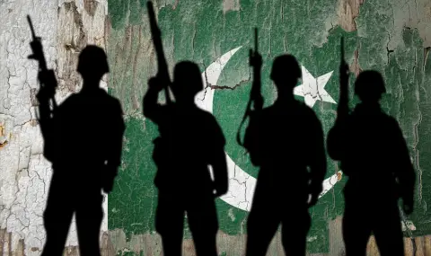 Пакистан замрази оръжейна сделка за 1,5 млрд. долара със Судан след натиск от Рияд