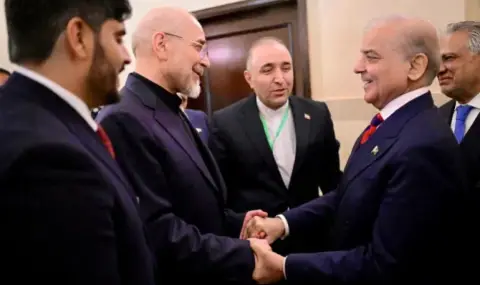 Пакистан предложи отново да събере САЩ и Иран на преговори в Исламабад