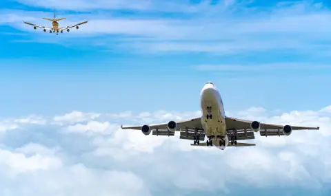 Пилоти предотвратиха сблъсък на самолети над Нашвил след грешка на диспечери