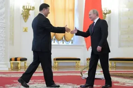 "Безгранично приятелство": Путин не може без Си и обратното